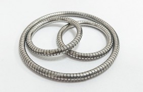 轴用泛塞封H型弹簧